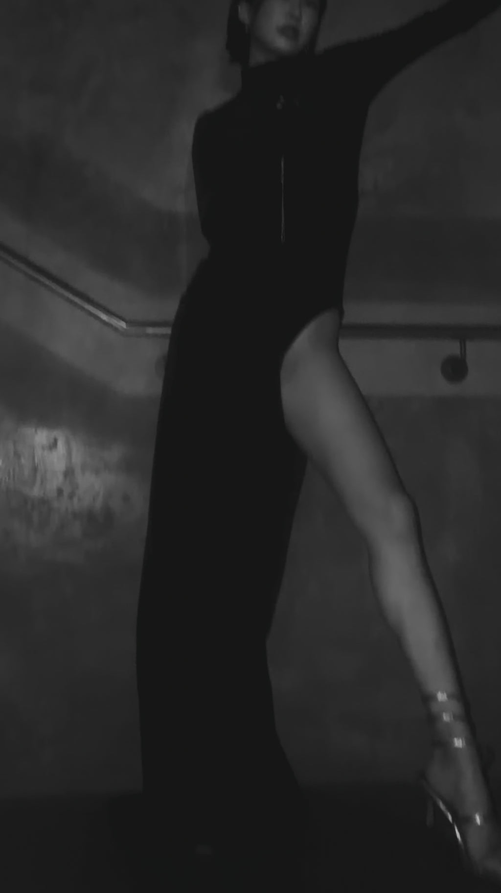 Infinity Velvet Maxi Dress - Black